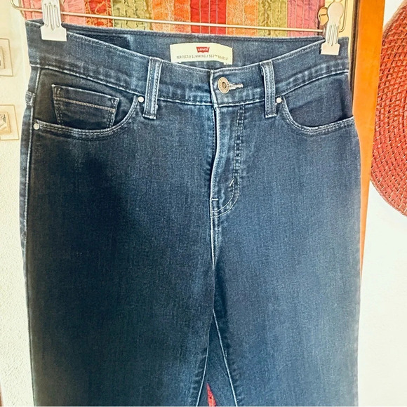 Levi’s Perfectly Slimming 512 Bootcut Black and Silver Tag size 8 - Picture 2 of 7